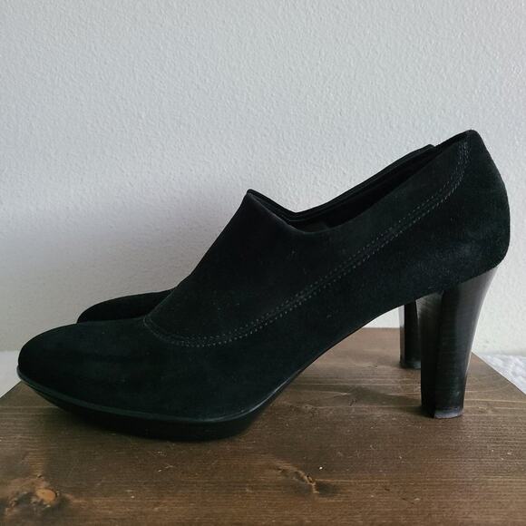 Aquatalia Suede Black Rosette Heeled Point Toe Bootie Women Size 8.5 - Picture 5 of 9
